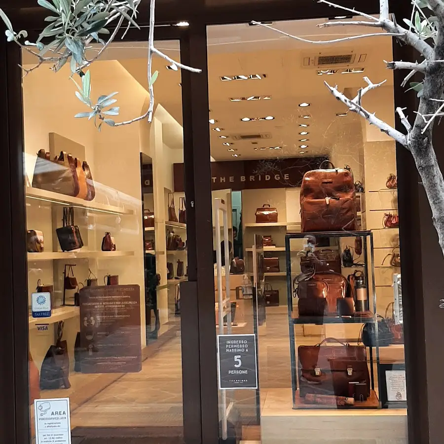 The Bridge Boutique Bari