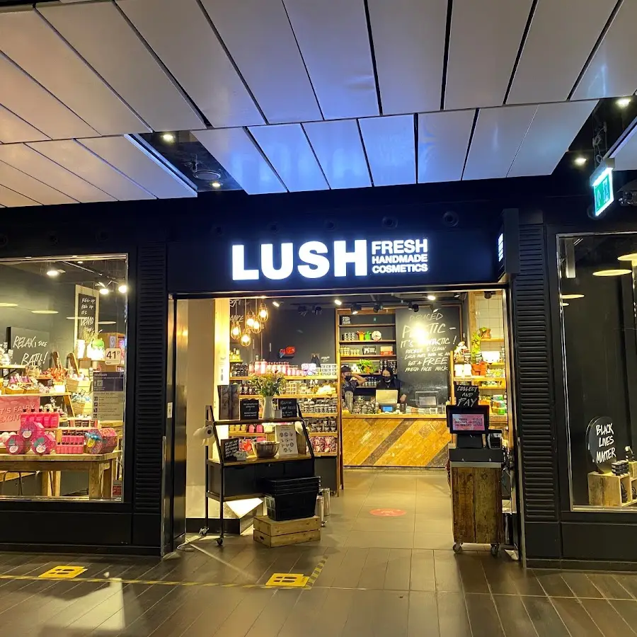 LUSH Cosmetics Amsterdam Centraal Station