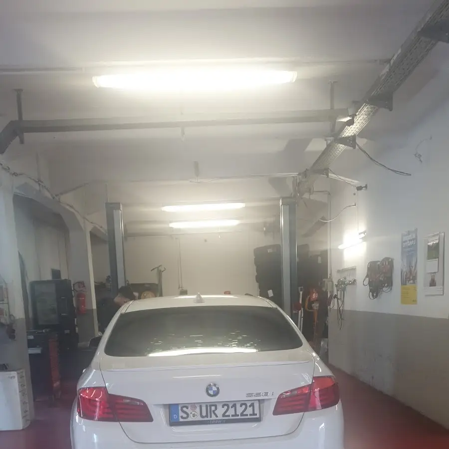 Auto Service &amp; Technik