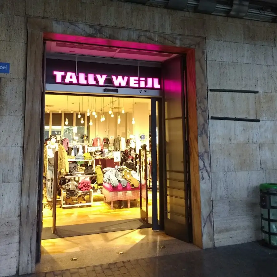 TALLY WEiJL