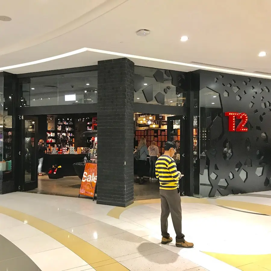 T2 Tea - Queens Plaza