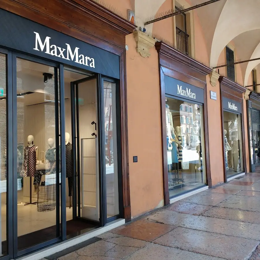 Max Mara