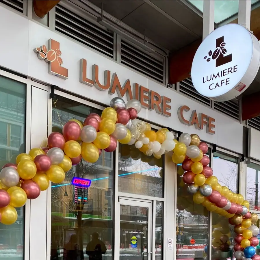 Lumiere Cafe