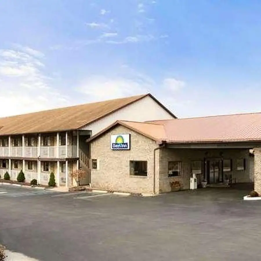 Days Inn by Wyndham Huntington