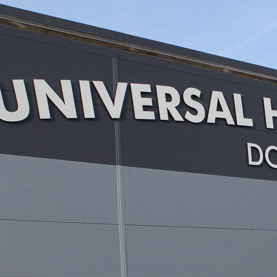 UNIVERSAL HARDWARE SUPPLIES LTD