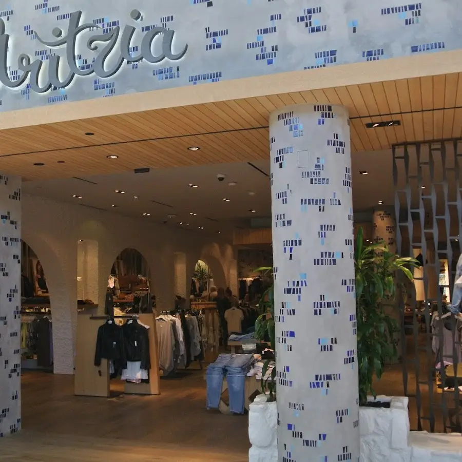 Aritzia