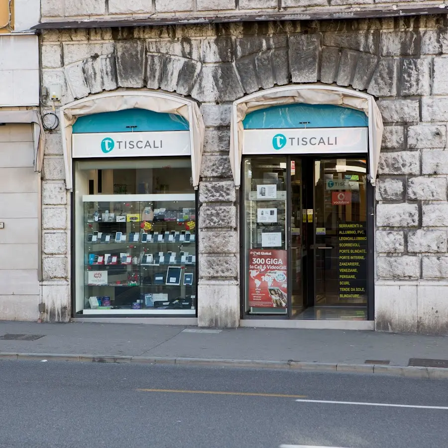 Vega Tiscali Store