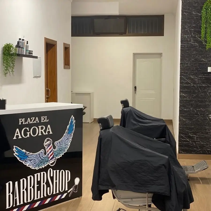 Plaza el Ágora barbería