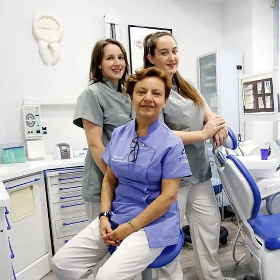 CLÍNICA DENTAL Móstoles - Doria Medina - IMPLANTOLOGÍA DENTAL