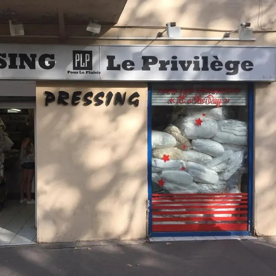 Pressing Le Privilege