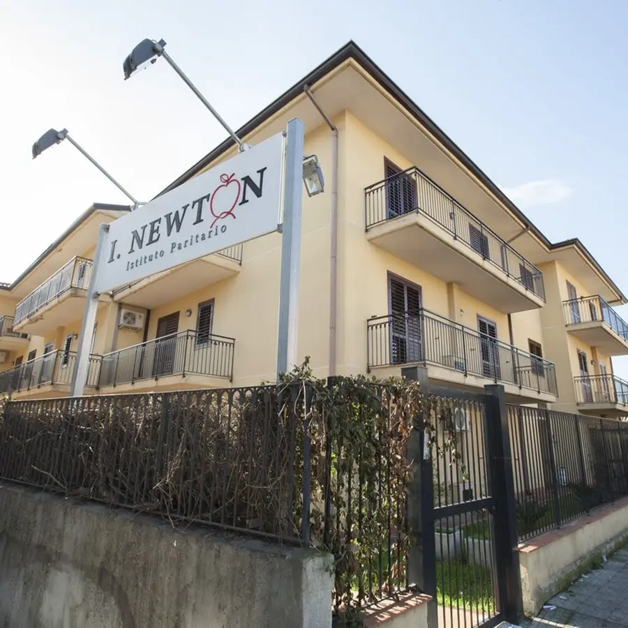 Istituto Paritario Newton