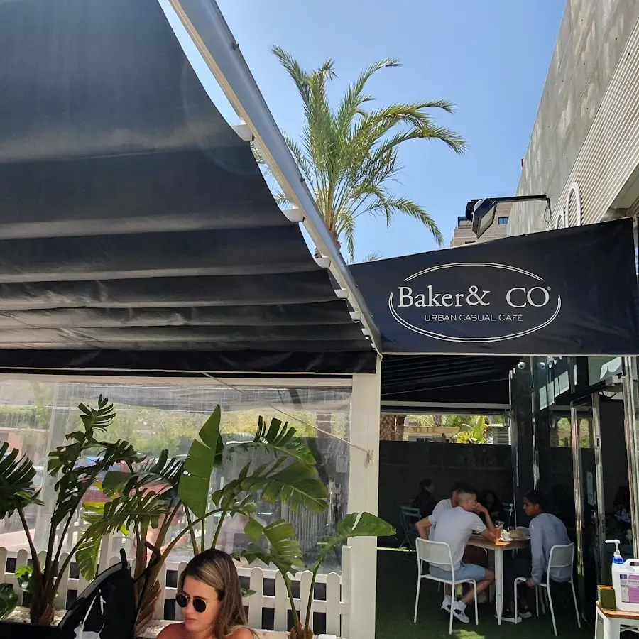 Cafetería Baker &amp; Co