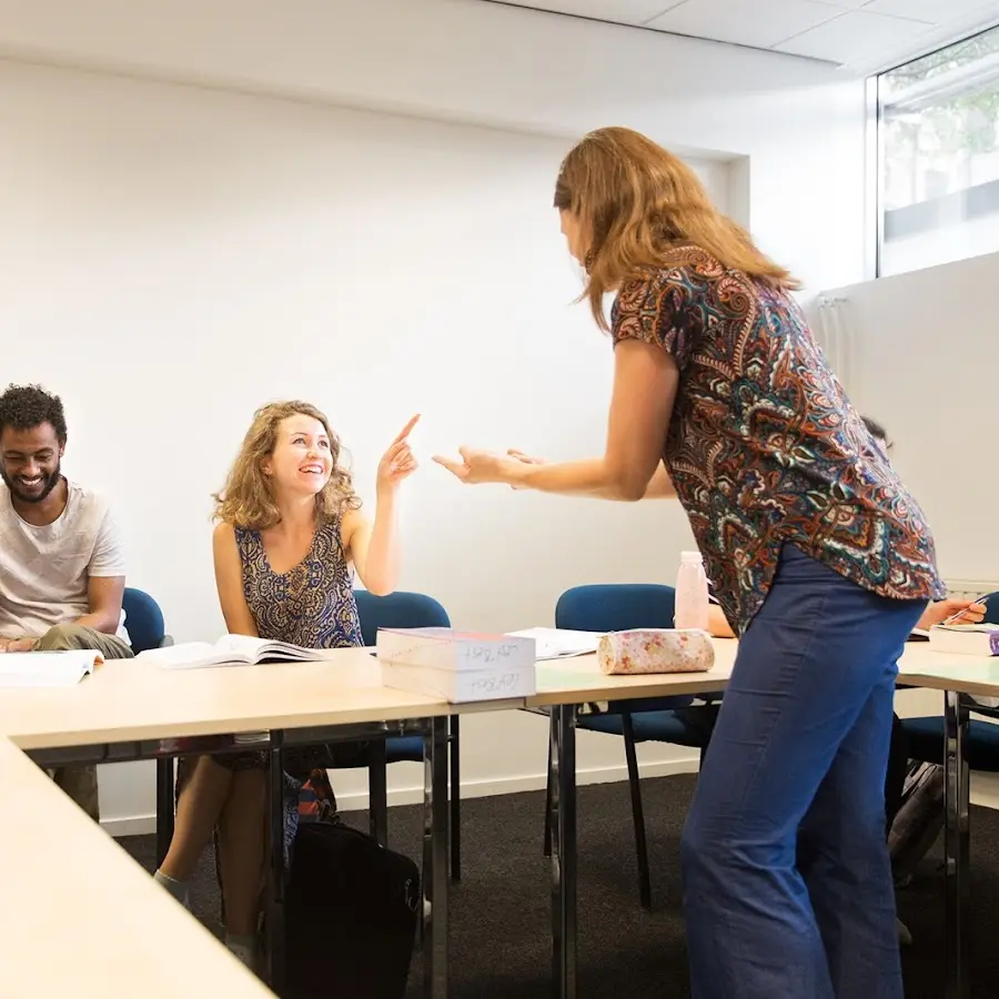 Lest Best Taalschool Utrecht - Taalcursussen Nederlands voor Hoger Opgeleiden