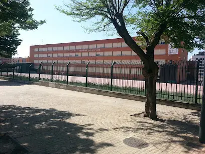 Colegio Santa María la Nueva y San José Artesano