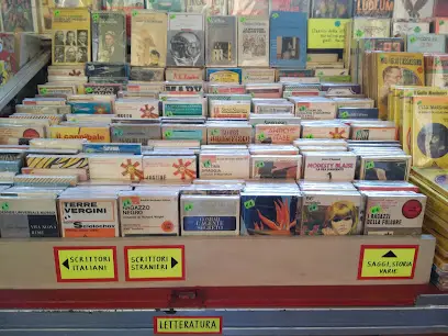 Libreria Marco Carniglia - Libri usati e Periodici Genova