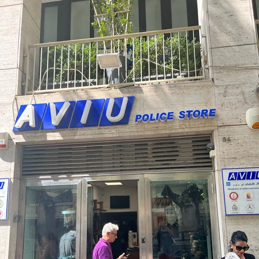 Aviu Police Store