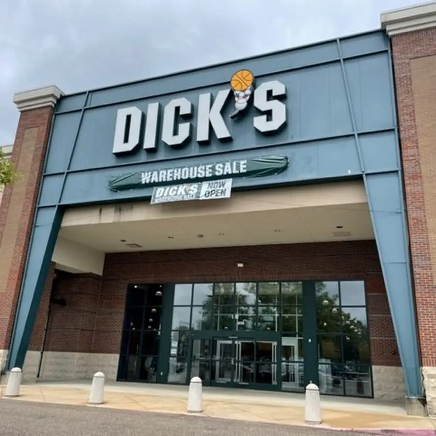 DICK'S Warehouse Sale