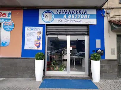 LAVANDERIA A GETTONI DA GIOVANNA