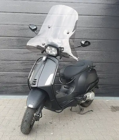 Piaggio Customs