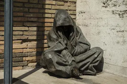 Statua di Gesù Mendicante