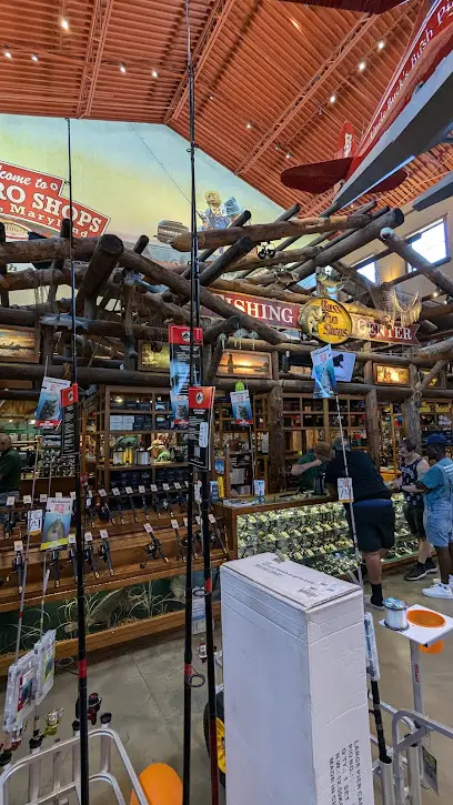 Bass Pro Shops/Cabela’s Boating Center