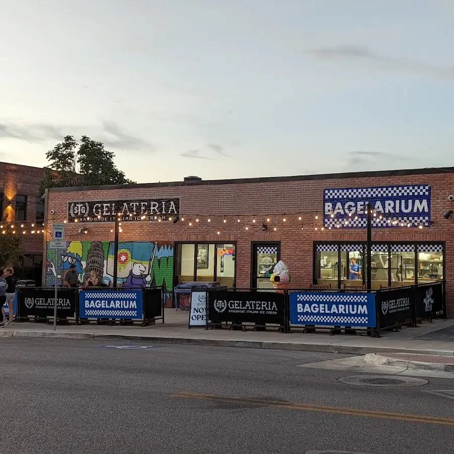 Bagelarium &amp; STG Gelateria on Cherry Street