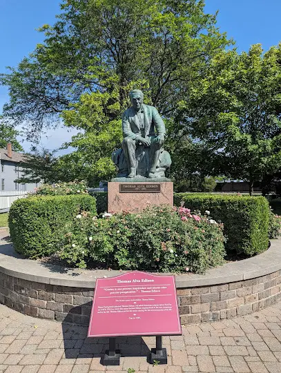 Thomas Alva Edison Statue