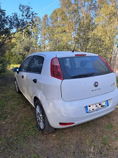 Autonoleggio Le Auto di Noemi - rental cars - Noleggio auto Pula - Chia - Cagliari - Elmas - Aeroporto - Teulada