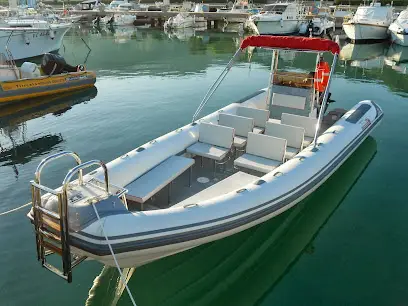 Rental Boat Excursions-Shark Bay