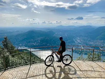 Discover Brunate | Esperienze in E-Bike