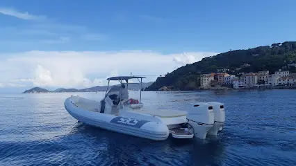 Isola d'Elba rent boat Noleggio Gommoni e Barche