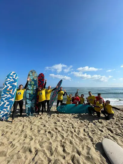 Surfaround Catania - Scuola di Surf - Noleggio surf e sup