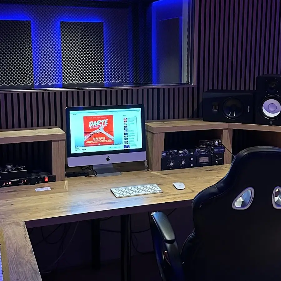 XSTUDIOS