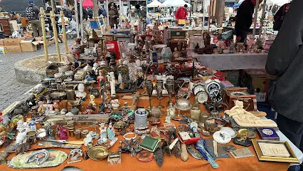 Vieux Marché place du Jeu de Balle