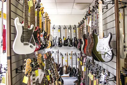 Guitars Den di Cesare Fioriti