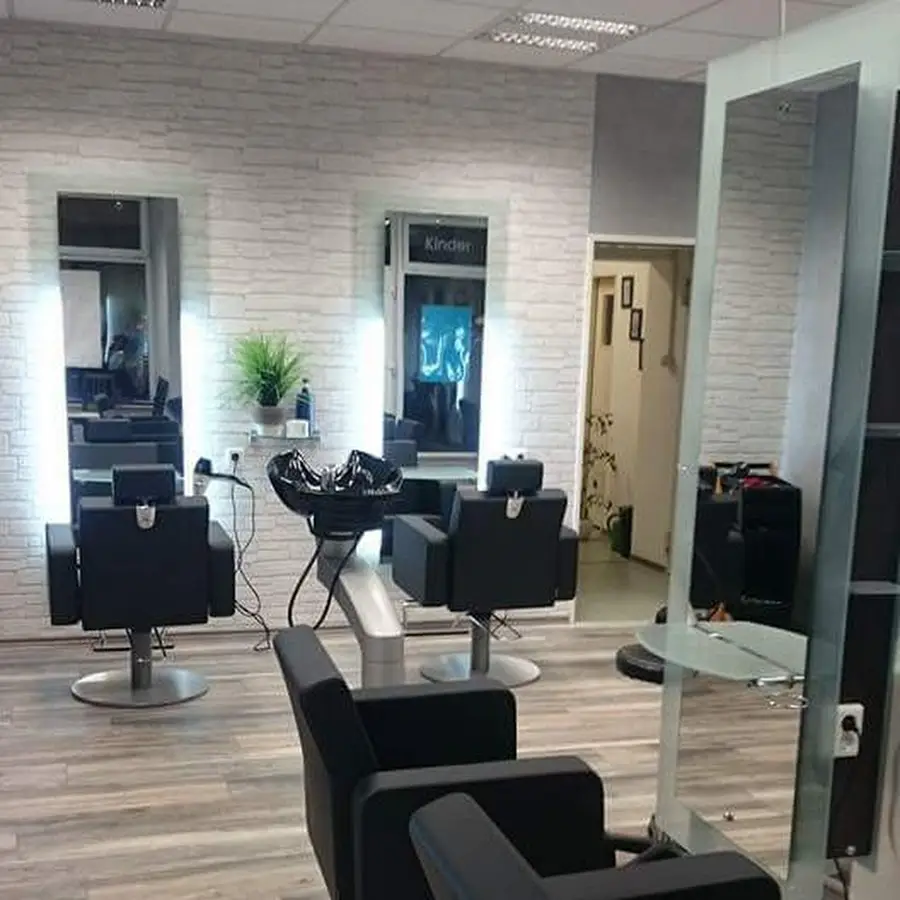 FRISEUR SCHOENFELDER